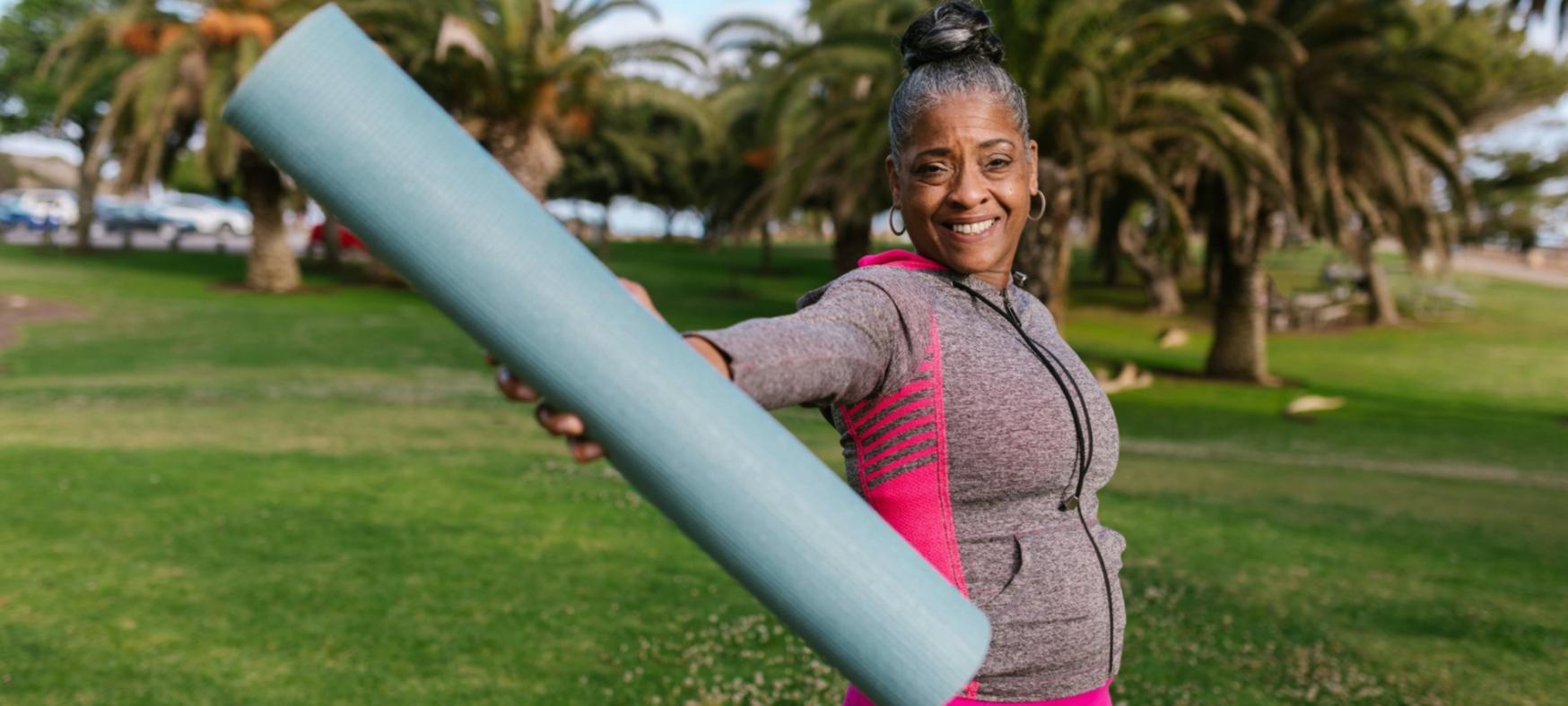 Momento di meditazione guidata durante una sessione serale